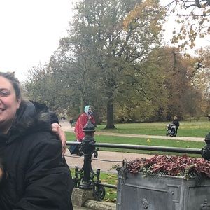 Meet your Posher, Elizabeth